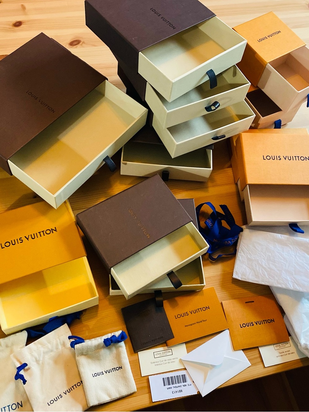 🛍️Louis Vuitton Authentic Branded Packaging Set. May Sell Separately.